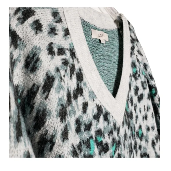 LOFT Leopard Print V-Neck Sweater - Size: XS - Picture 4 of 9